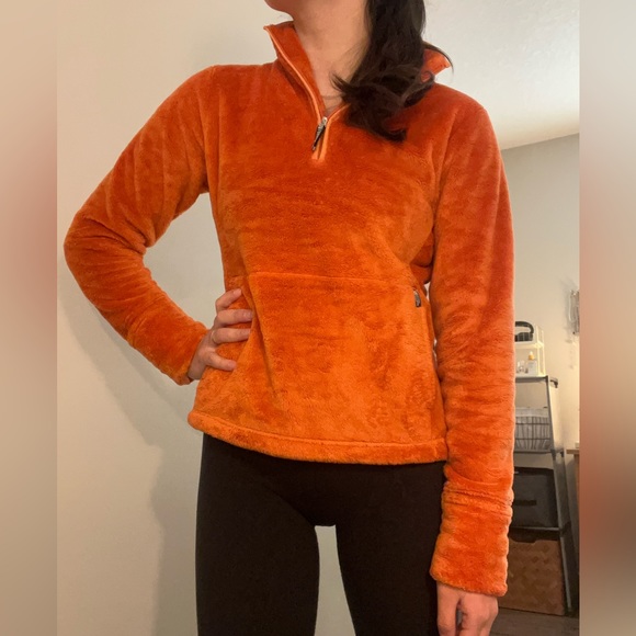 The North Face Fuzzy Quarter Zip - Picture 3 of 7